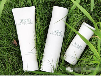 佰草集收缩毛孔系列，适合什么人群