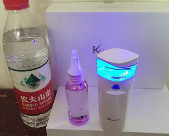 先补水还是先敷面膜，往脸上喷矿泉水能补水吗  补水 面膜 美白祛黄 第6张