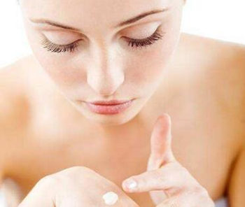 敷完面膜要洗脸吗，还要擦东西吗  面膜 洗脸 美白祛黄 第6张