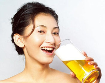 啤酒护肤可靠吗，几个啤酒美容护肤小窍门