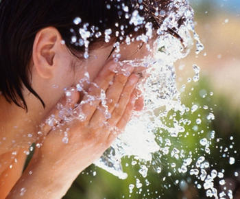 啤酒护肤可靠吗，几个啤酒美容护肤小窍门  啤酒 美白祛黄 第3张