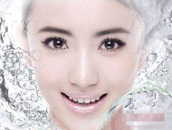 如何用蒸馏水护肤美容，蒸馏水敷脸抗过敏吗