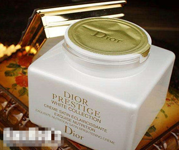 50岁左右的女人用什么护肤品牌