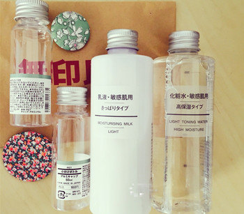 适合十八、十九岁女生的护肤品牌盘点  女生护肤品 美白祛黄 第4张