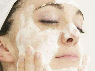 过敏肌皮肤不平滑怎么办，凹凸有颗粒护理方法总结  过敏肌 美白祛黄 第4张