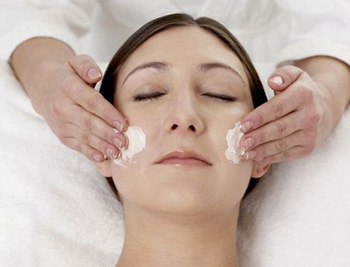 过敏肌肤能去角质吗，学会正确方法  过敏肌肤 去角质 美白祛黄 第3张