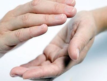 水乳怎么看过不过敏，教你正确选择水乳  水乳 过敏 美白祛黄 第2张