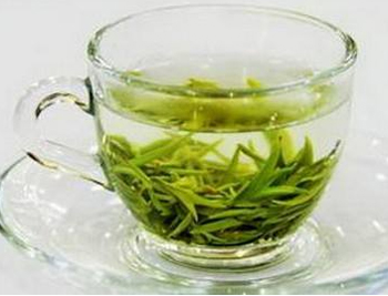 脸敏感发红怎么办急救方法，五种方法推荐  脸敏感 发红 美白祛黄 第3张