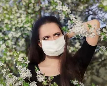 一到春天脸上就过敏怎么回事，如何解决  脸上过敏 美白祛黄 第2张