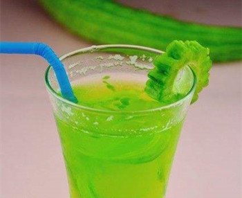 喝苦瓜水对激素脸有帮助吗  激素脸 美白祛黄 第2张