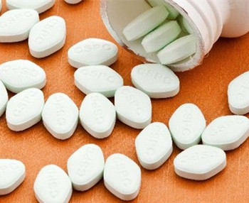 敏感肌肤吃什么维生素好，能用维生e吗