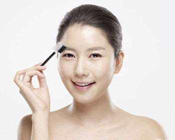 敏感肌肤可以纹眉吗，会过敏吗？  美白祛黄 第2张