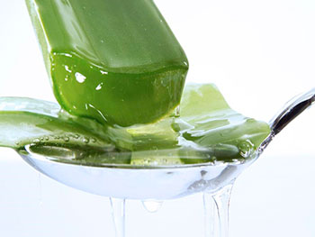 敏感肌肤自制补水面膜制作方法大全