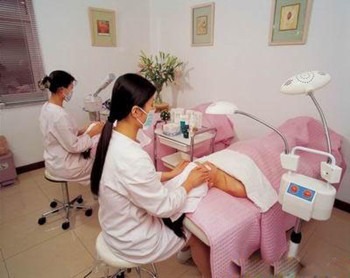 激素脸美容院能治好吗，原理是什么  激素脸 美白祛黄 第2张