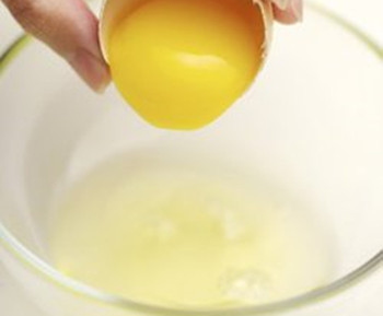 敏感肌肤可以用鸡蛋清敷脸吗能天天用吗  美白祛黄 第1张