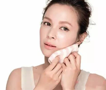 激素脸用什么洗脸最好  激素脸 美白祛黄 第3张