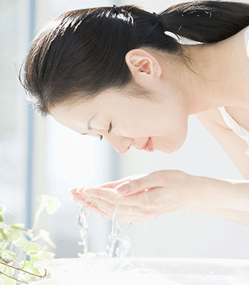 8招帮你解决脸上过敏引起的小疙瘩