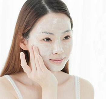 脸上过敏可以敷面膜吗  脸上过敏 美白祛黄 第2张