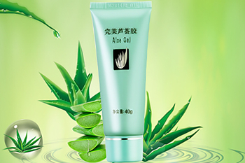 脸上过敏可以用芦荟胶吗