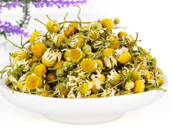 先天性有红血丝的脸怎么护理  怎么护理 美白祛黄 第2张