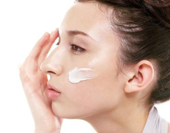 21-24岁的敏感肌肤冬季怎么护理  冬季 日常护理 美白祛黄 第5张