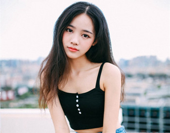 20岁油性敏感肌肤如何护理  油性 20岁 美白祛黄 第1张