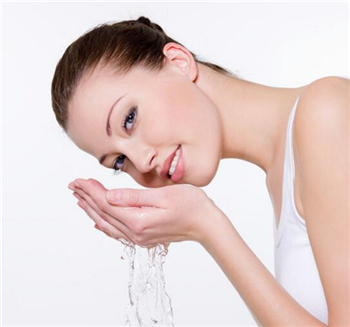 脸部皮肤的角质层薄怎么护理及具体方法  角质层薄 脸部 方法 美白祛黄 第2张