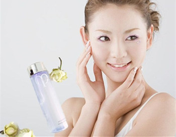 cpb基础护理敏感肌肤能用吗  cpb 基础护理 美白祛黄 第2张