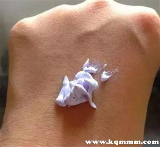 隔离霜与防晒霜哪个先用，隔离霜与防晒霜哪个先涂