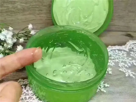 夏日修复肌肤就用芦荟霜，修护肌肤补水保湿镇定修复  芦荟霜 第3张