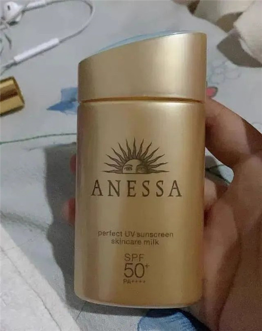 防晒如抗老，告别黏糊糊的几个防晒单品