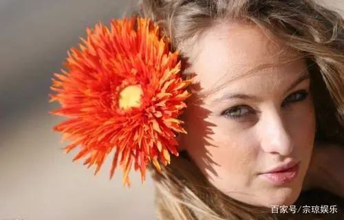 夏日不防晒，秒变「小黑娃」李现肖战简单粗暴  防晒 第6张