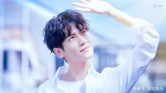 夏日不防晒，秒变「小黑娃」李现肖战简单粗暴  防晒 第9张