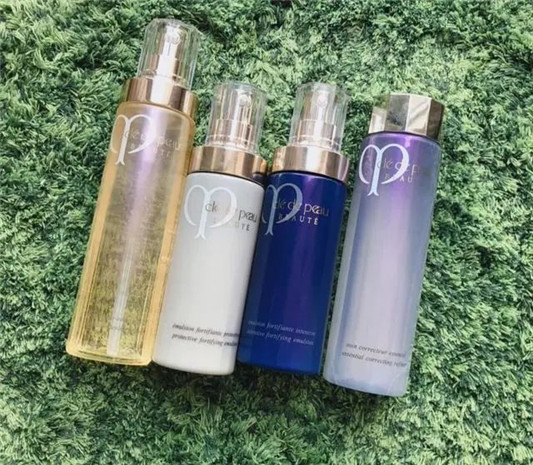 大牌护肤品也能烂脸「小棕瓶搓泥 德妃紫苏水乳多人吐槽」  大牌 护肤品 烂脸 第3张