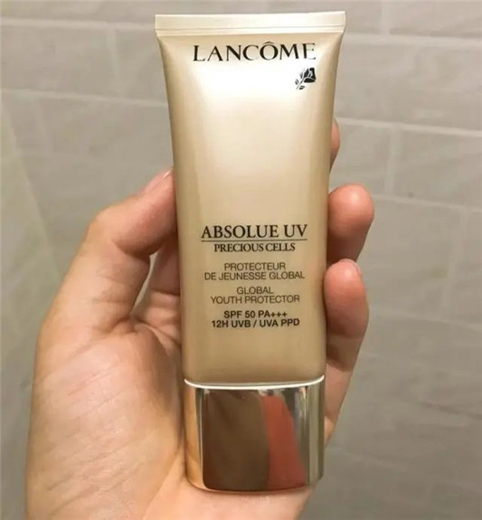 贵妇级别防晒测评「兰蔻防晒最有效 pola是真正有钱人用的」 