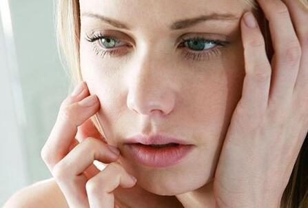 服用米非司酮后皮肤潮红是怎么回事  米非司酮 怎么回事 美白祛黄 第2张