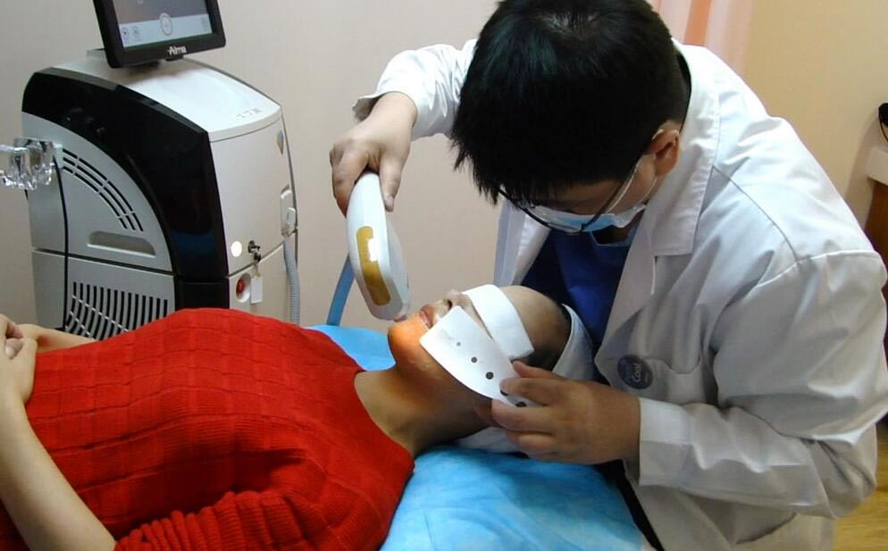 DPL去红血丝改善面部潮红有效果吗  DPL 美白祛黄 第2张