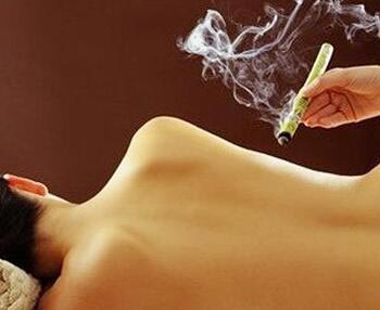 艾灸能治疗面部潮红吗，艾灸与潮红的关系  艾灸 面部 美白祛黄 第2张