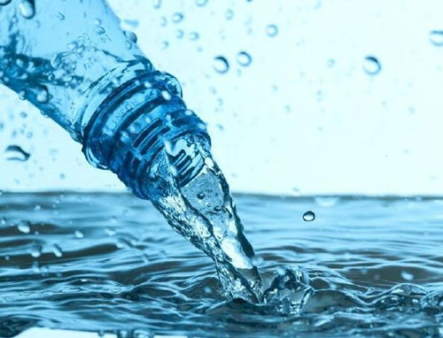 角质层薄过敏天天敷矿泉水有效吗