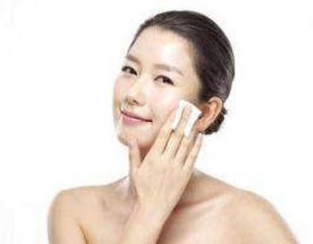 柔肤水会柔软角质层吗，怎样使用  角质层薄 柔肤水 美白祛黄 第2张