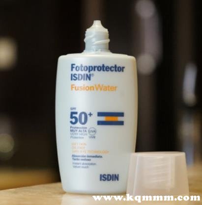 防晒霜可以防晒黑吗，涂防晒霜管用吗