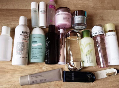 用了护肤品脸上起红血丝是怎么回事，原因分析  护肤品 美白祛黄 第2张