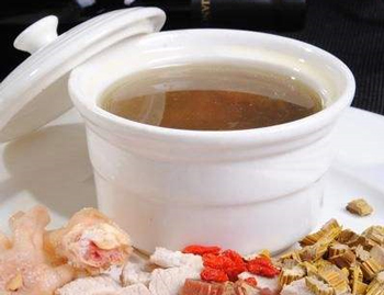 脸上红血丝痘痘怎么办，五种方法推荐  红血丝 痘痘 美白祛黄 第2张