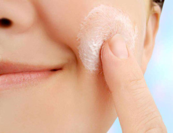 有红血丝可以用去角质吗，了解正确方法  红血丝 去角质 美白祛黄 第2张