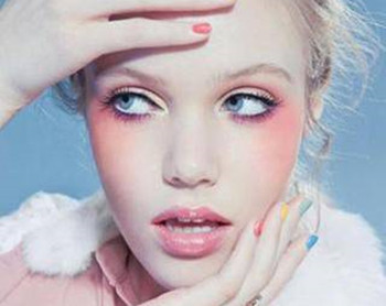 绿豆皮用什么混在一起去红血丝