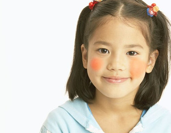 10岁孩子皮薄有红血丝怎么保养