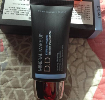 混油敏感肌适合什么隔离，这五款温和不**  隔离 美白祛黄 第5张