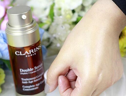 娇韵诗双萃精华敏感肌能用吗，如何正确使用  娇韵诗 精华 美白祛黄 第3张