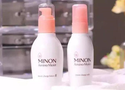 适合敏感肌的护肤套装前十名，你的敏感肌有救啦  护肤套装 美白祛黄 第1张