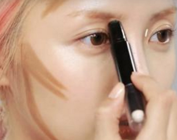 敏感肌可以用高光阴影棒吗，敏感肌化妆必看  敏感肌 高光阴影棒 美白祛黄 第2张